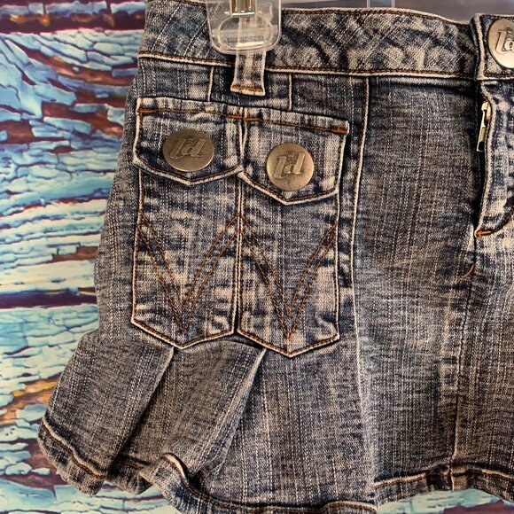 Lady Dutch Pleated Denim Mini Skirt - Picture 3 of 6